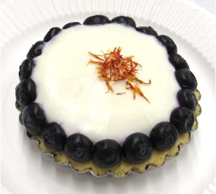 ブルーベリーの紅花タルト