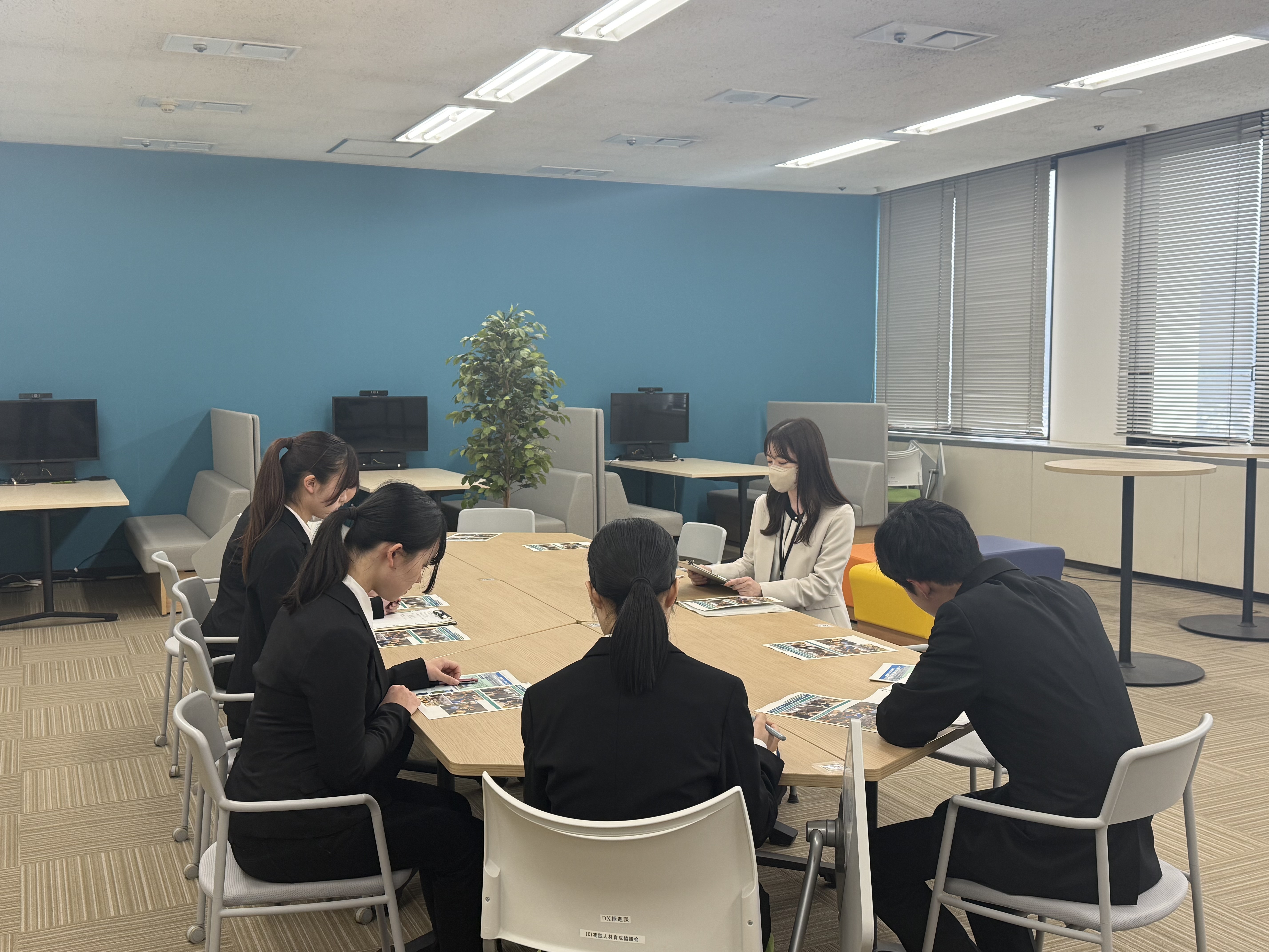 行政（県庁見学）2