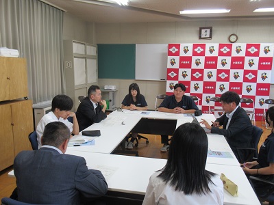 意見交換の様子画像