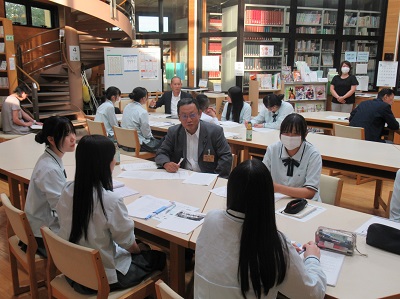 意見交換の様子の画像