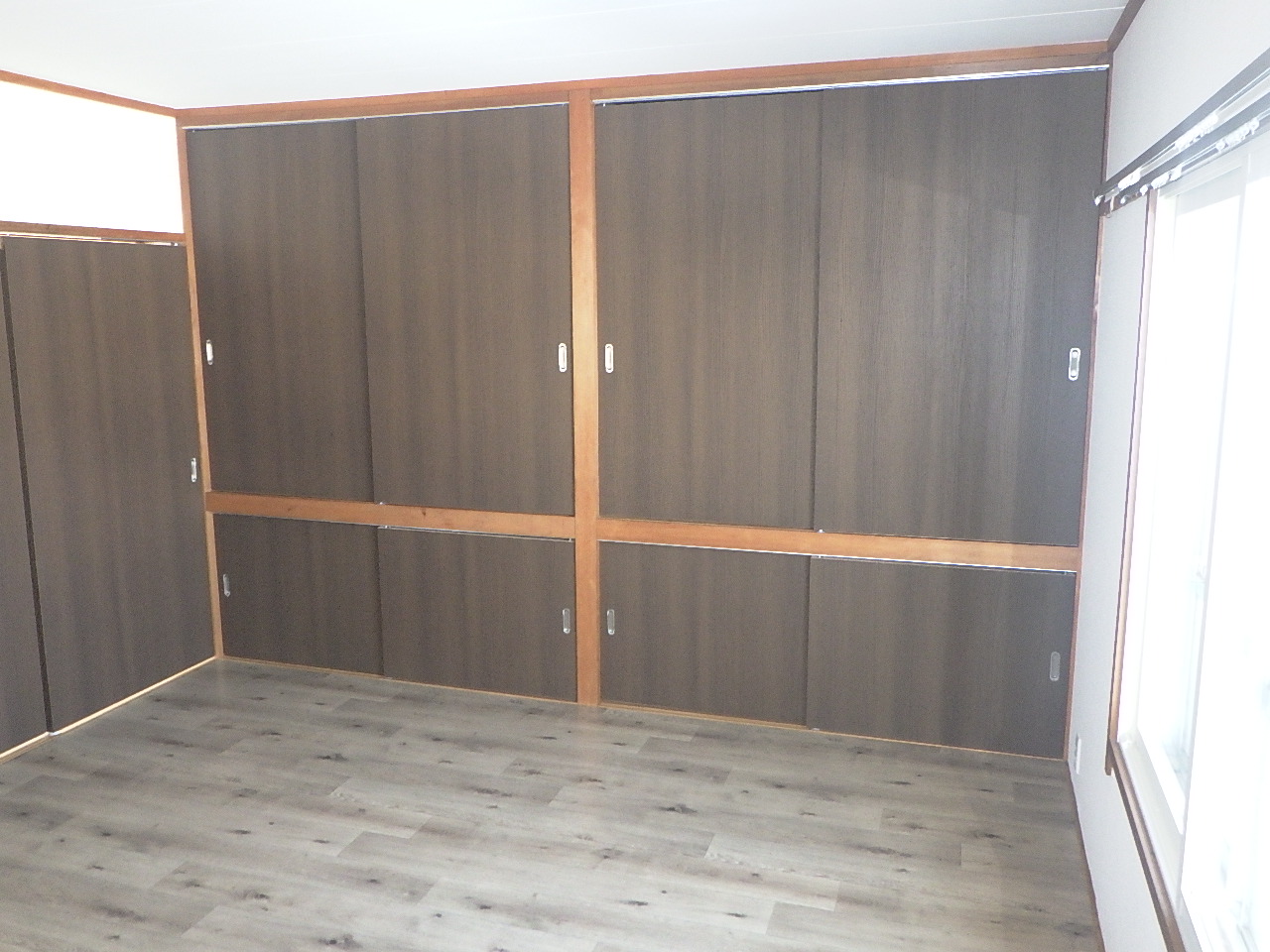 糠野目第二　押入